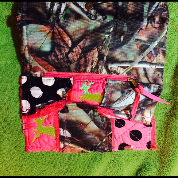 Quilted pink camo wallet