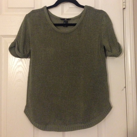 Olive green knit sweater with cuffed short sleeves