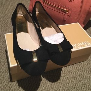 Michael kors bow flats w/ metal accents sz 8 1/2