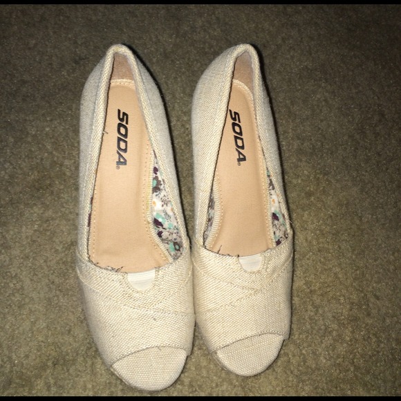 Platform Canvas - Picture 2 of 4
