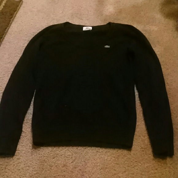 Black sweatshirt