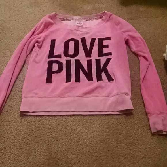 Love pink sweater