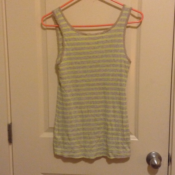 Yellow and grey tank top - Picture 3 of 3