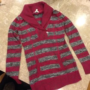 Guess sweater size medium