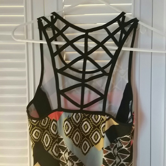Patterned Dress - Picture 2 of 2