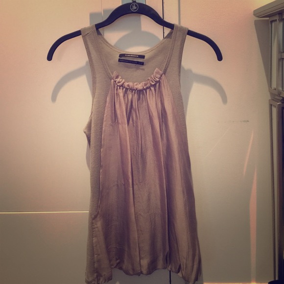 Club Monaco top