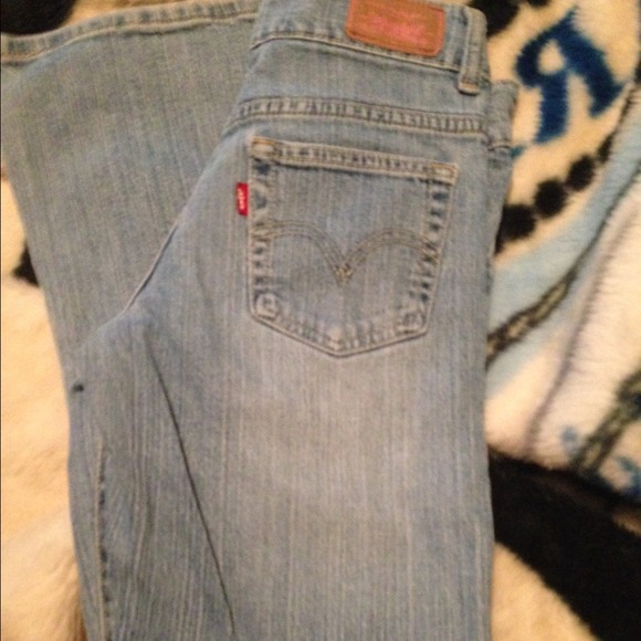 Girls Levi's jeans