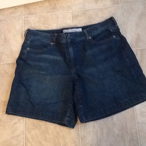 Old navy shorts