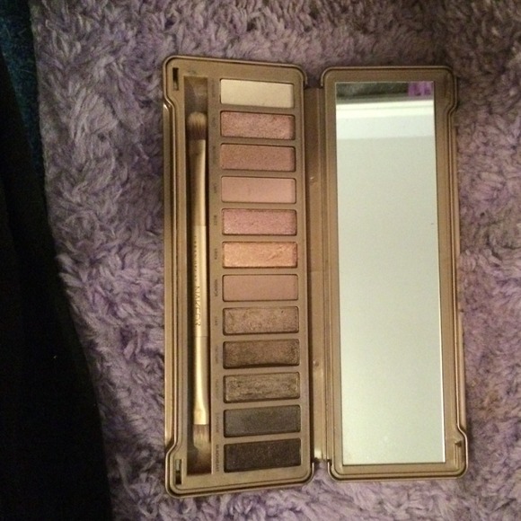 Naked 3 palette