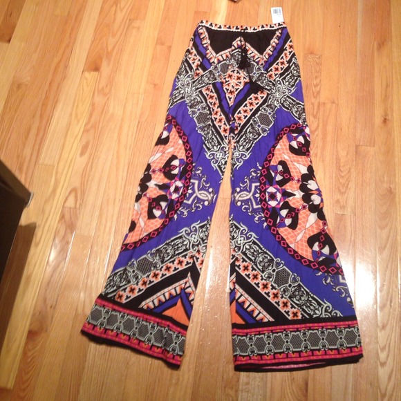 Forever 21 printed flowy pants