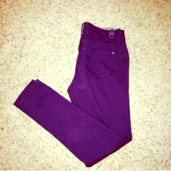 🔴SOLD❤️Purple skinny jeans