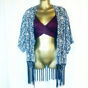 Black and white KIMONO