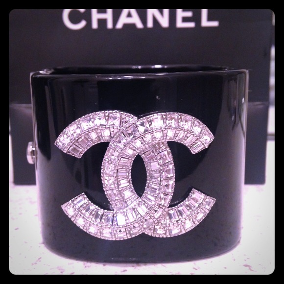 Chanel bangle