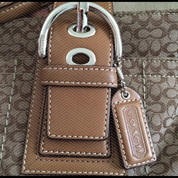 Coach Mini C Signature Soho Tote Bag - Picture 4 of 4