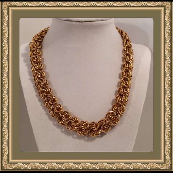 Quality Gold Tone Chainmaille Necklace