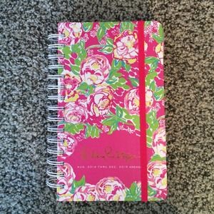 BRAND NEW medium Lilly Pulitzer agenda