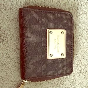 MK small zip around wallet!