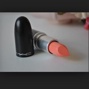 SALE✨Mac cosmetics sweet and sour lipstick new