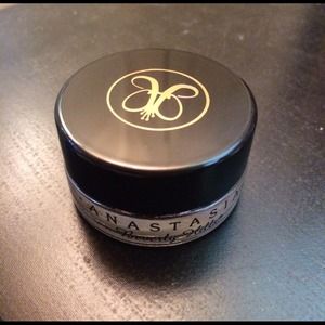 Anastasia Beverly Hills dip brow pomade taupe
