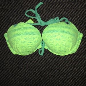 💚BRAND NEW VS electric lie green swimsuit top