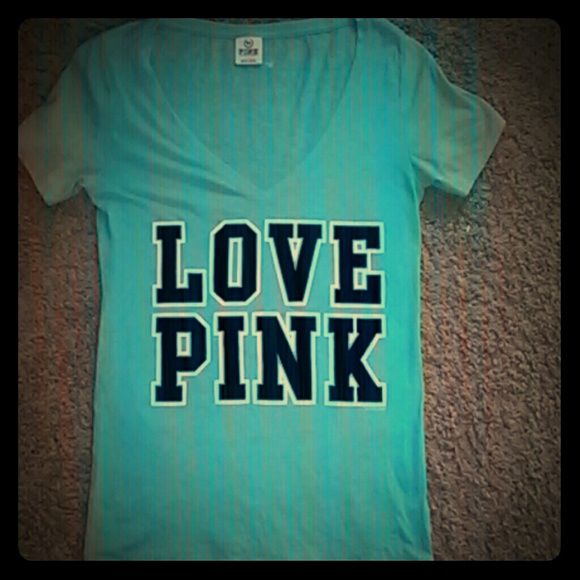 NWOT VS PINK TSHIRT
