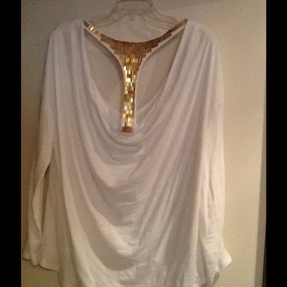 White top with gold sequins on the back - Picture 1 of 2