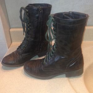 Guess Combat Boots