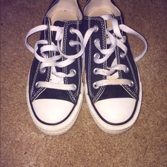 Black converse