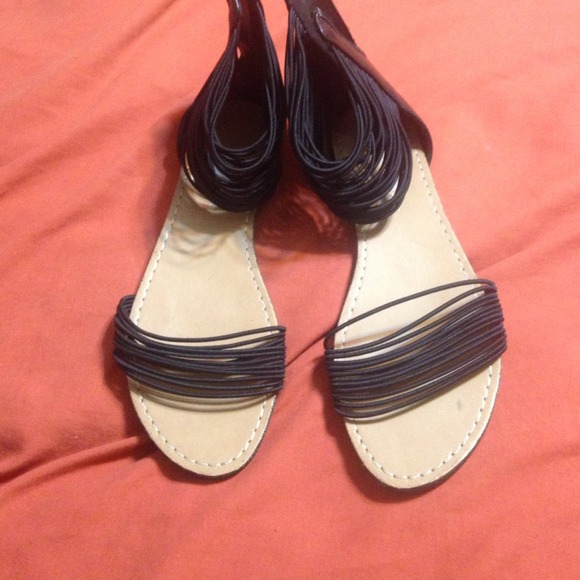 Brand new sandles