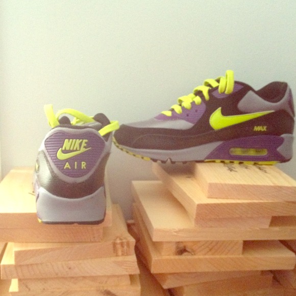 Nike air max shoes