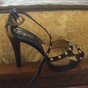 Michael kors pumps