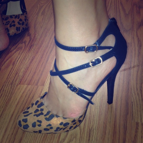 black and leopard print heals