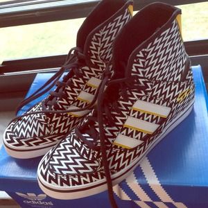 Adidas originals casual shoes