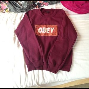 Obey Crewneck!!!! NWOT