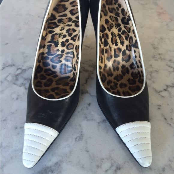 Dolce & Gabbana leather pumps size 35