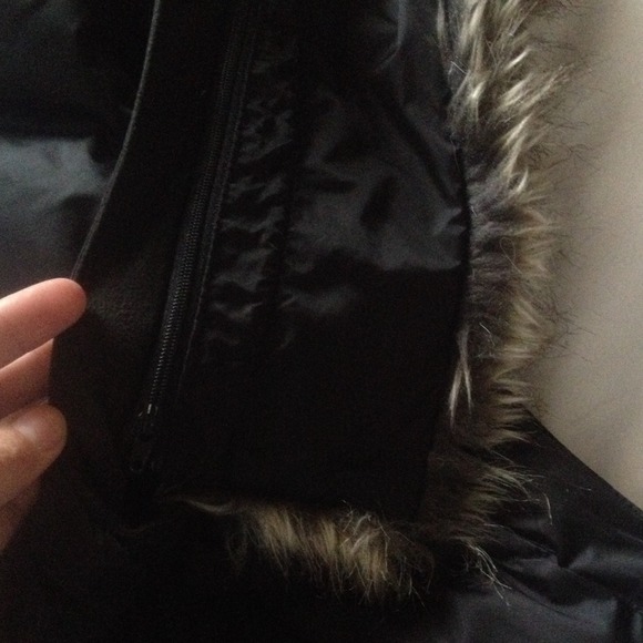 The North Face Vest - Picture 4 of 4