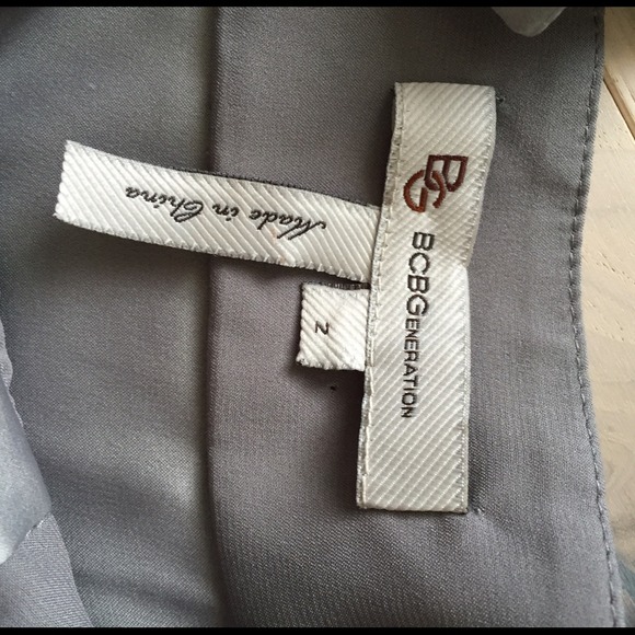 ❌SOLD❌BCBG Generation open back halter dress - Picture 4 of 4