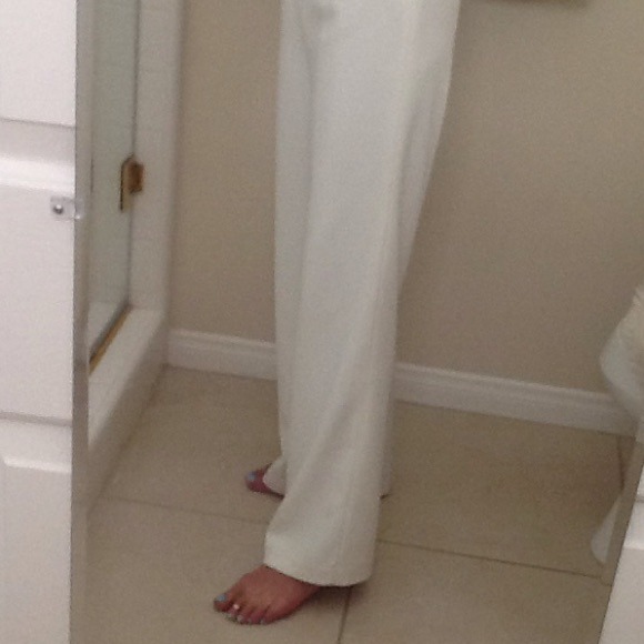 BCBG white pants - Picture 3 of 4