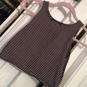 Cropped top in small