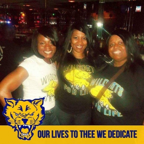 Meet the Poshers: Angie & Step: Sister's 4Life - Picture 7 of 8