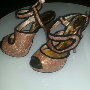 GOLD & BLACK HEELS