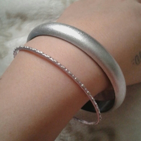 Bangles / Bracelets - Picture 4 of 4