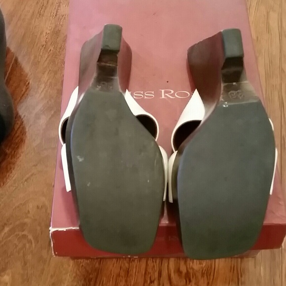 Sandals - Picture 2 of 3