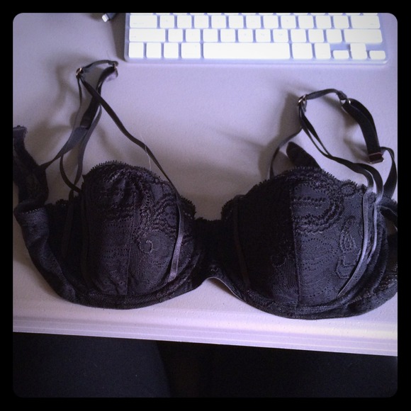 Victoria's Secret strappy demi bra size 36C
