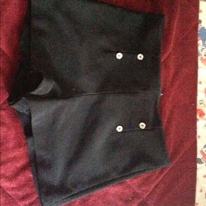 Black hight waisted shorts