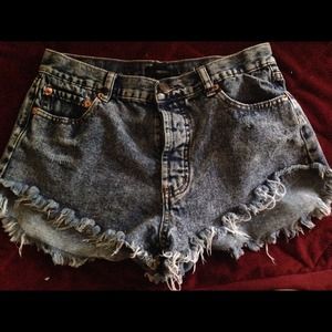 Rock washed high waisted shorts