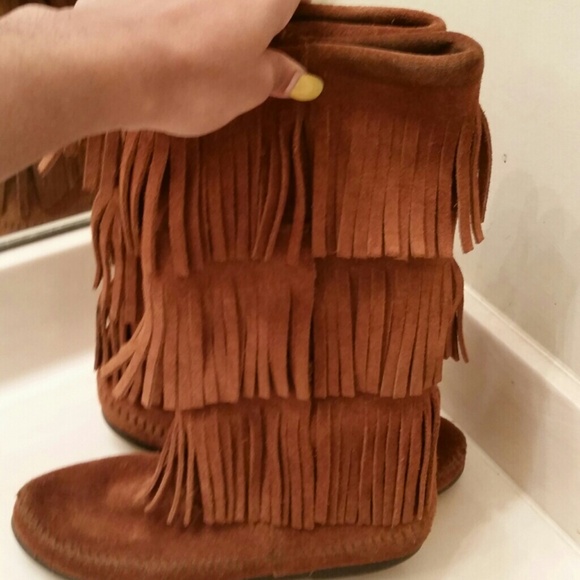 Minnetonka Boots - Picture 1 of 1