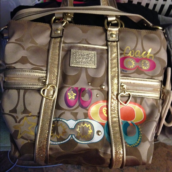 NWOT COACH POPPY GOLD SEQUENCE
