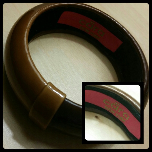 CARA New York Brown Gradient Patent Leather Bangle