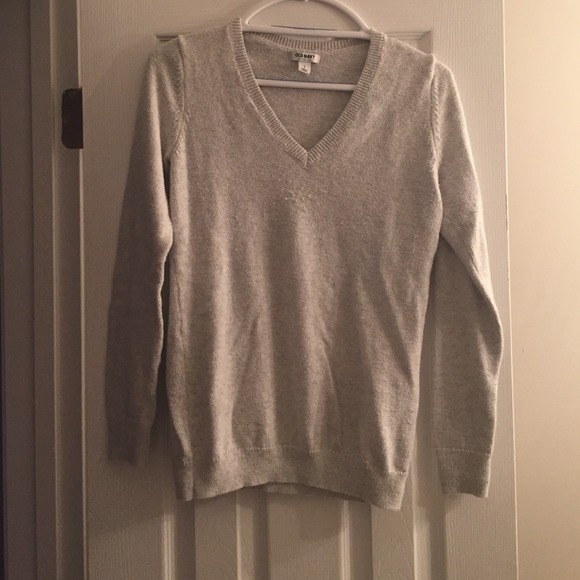 Old Navy Grey Sweater